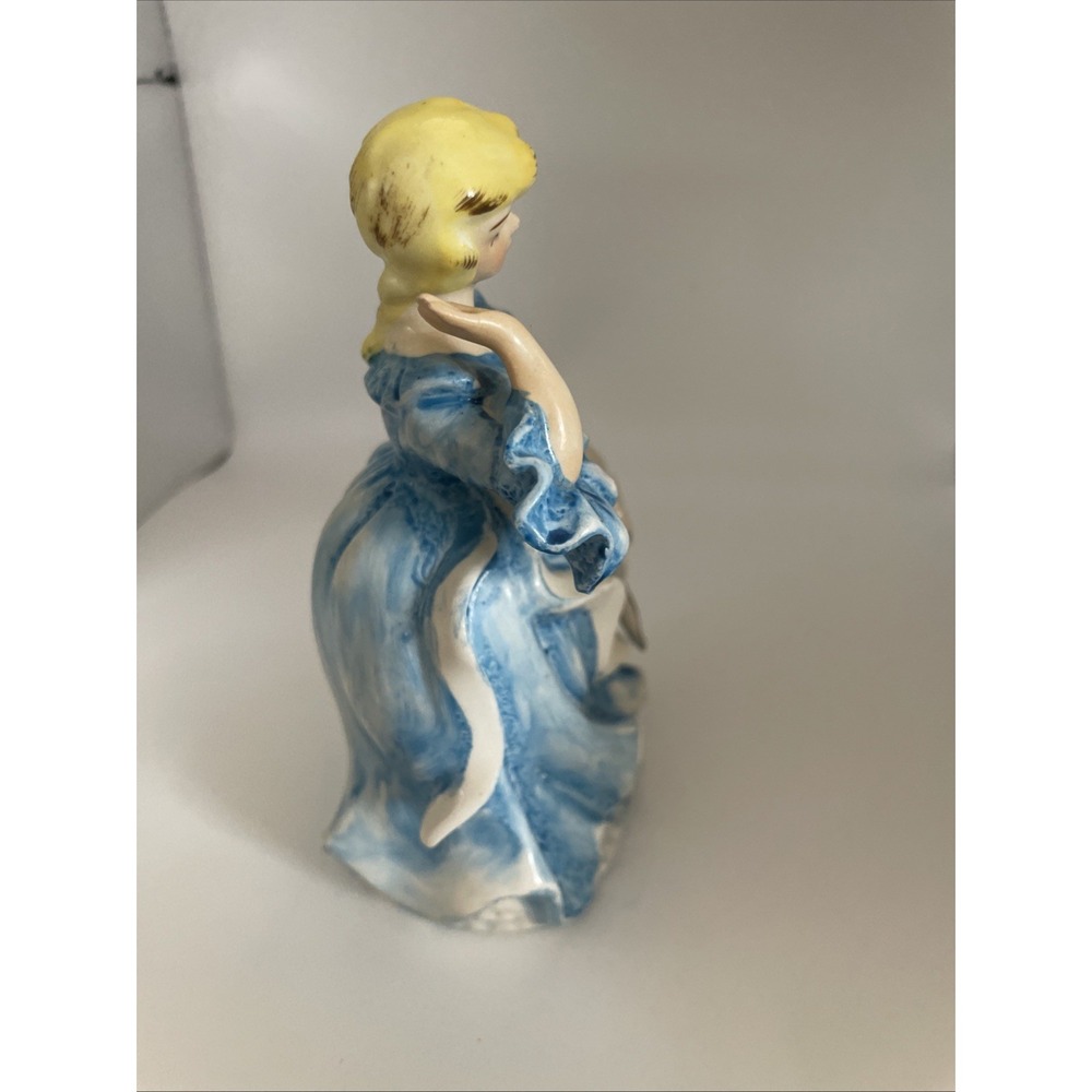 Vtg Ceramic Blonde Southern Bell in White Dress Holding her Hat Figurine #6495‎ - Picture 4 of 6